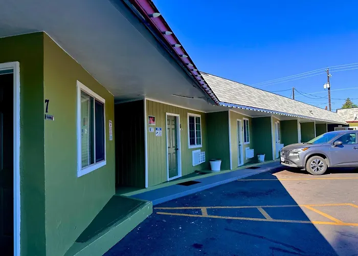 Chalet Motel