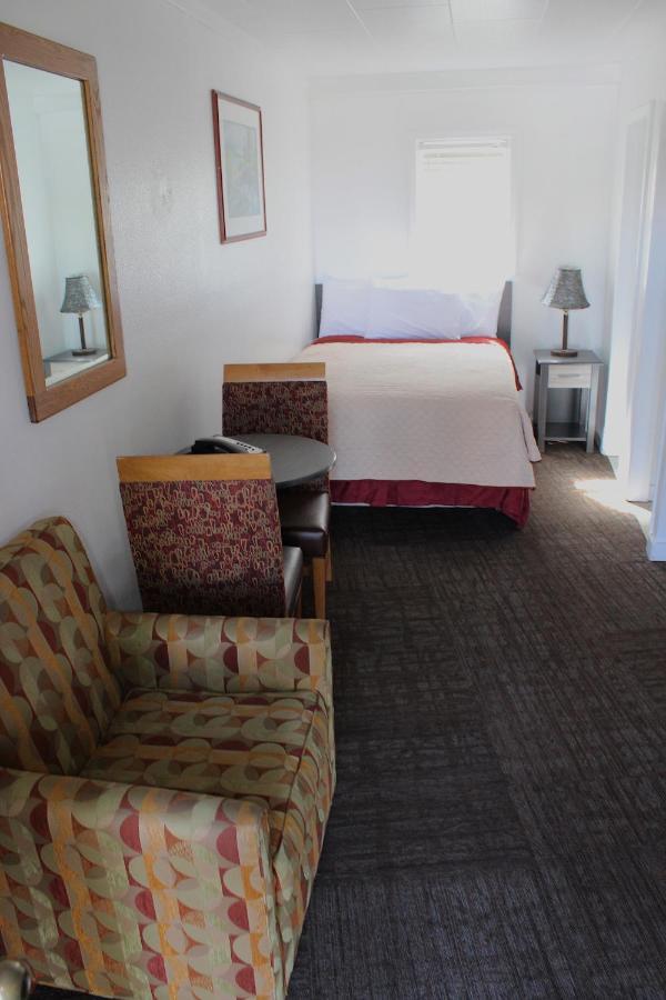 Chalet Motel Motel